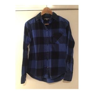 Uniqlo Blue Flannel Long-Sleeved Shirt